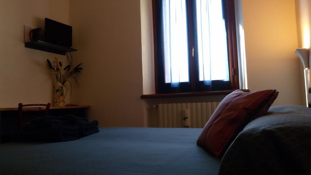 Villa Il Grappolo In Langa Monastero Bormida Zimmer foto
