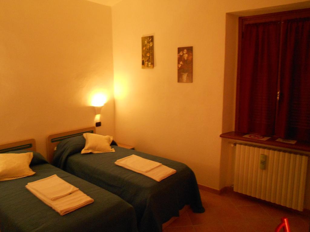 Villa Il Grappolo In Langa Monastero Bormida Zimmer foto